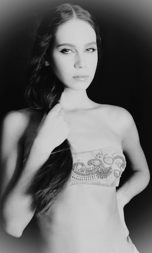 Tehe Beautiful - portrait by @ iphotox photography & Art